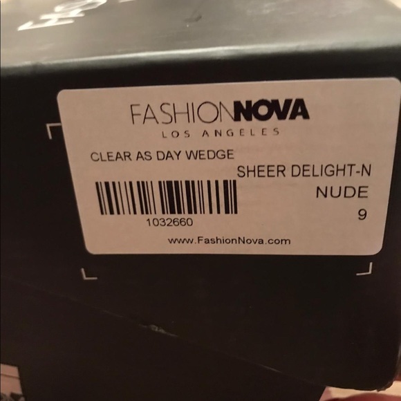 Size 9 fashion nova sandals - Picture 6 of 6